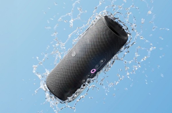 Яндекс представил Станцию Стрит с Алисой – первую портативную Станцию, которую можно использовать вне дома